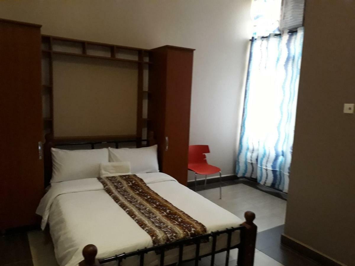 Egret Pilgrims Inn Namugongo エクステリア 写真